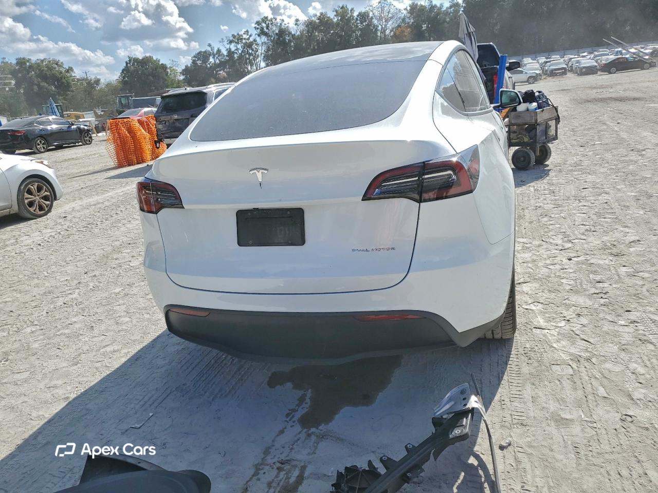 Tesla Model Y 2023