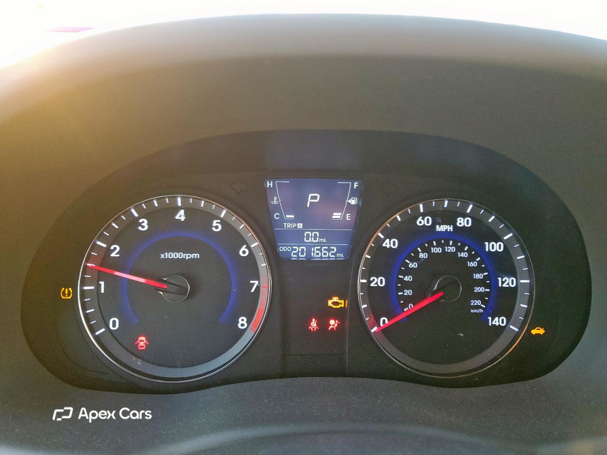 Hyundai Accent 2012