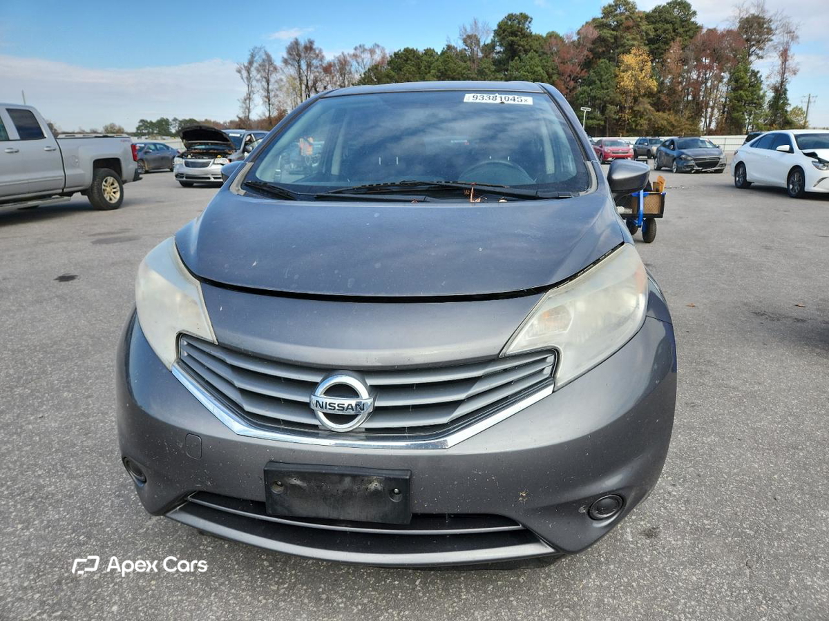 Nissan Versa 2016