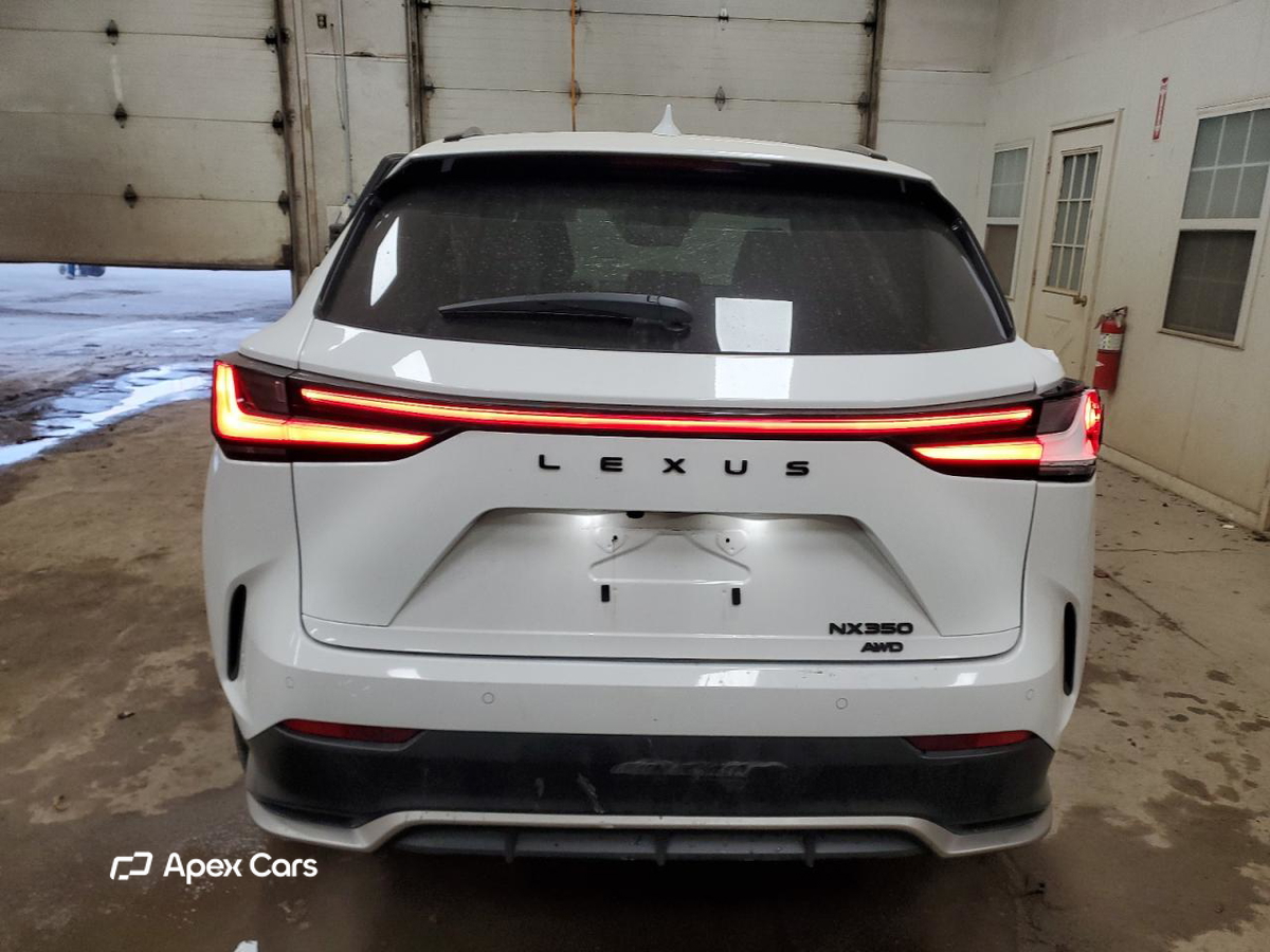 Lexus NX 2025