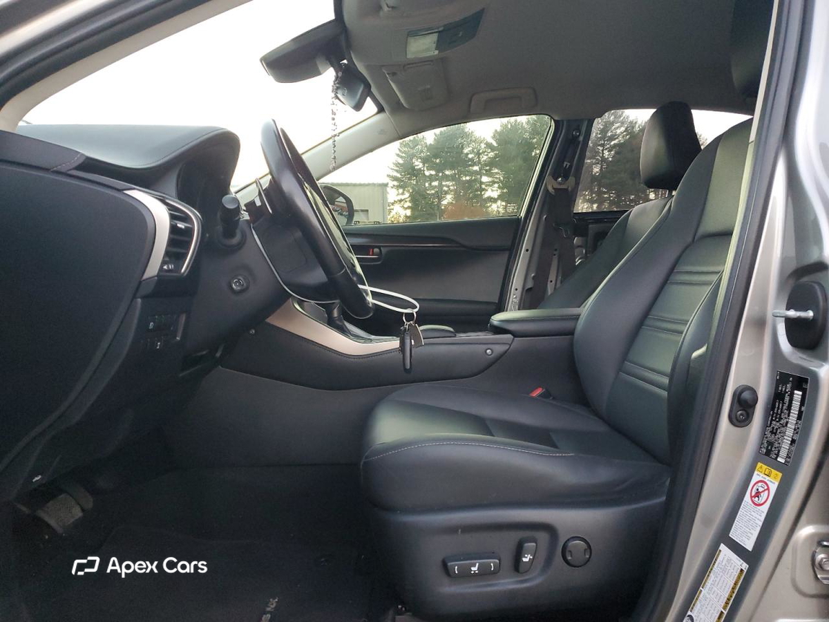 Lexus NX 2020