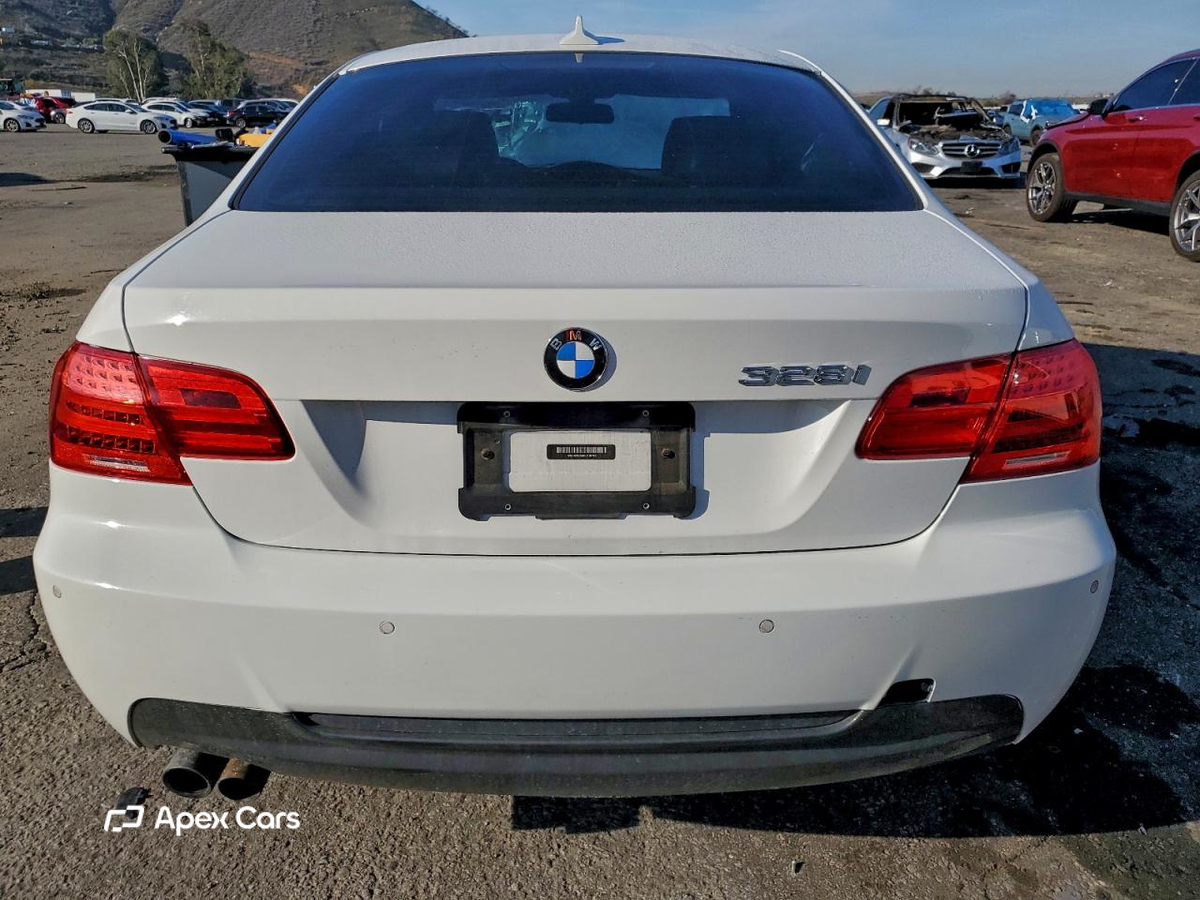 BMW Series 3 2012