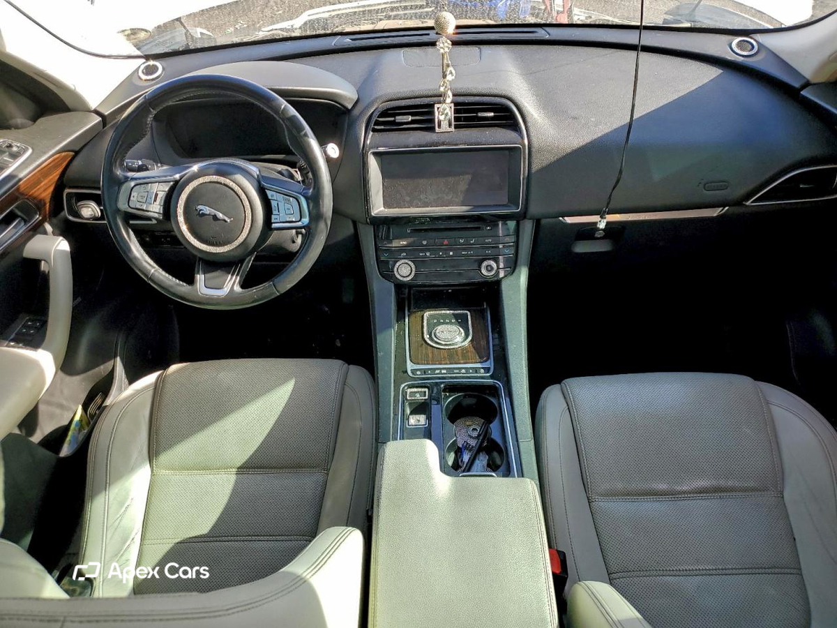 Jaguar F-Pace 2018