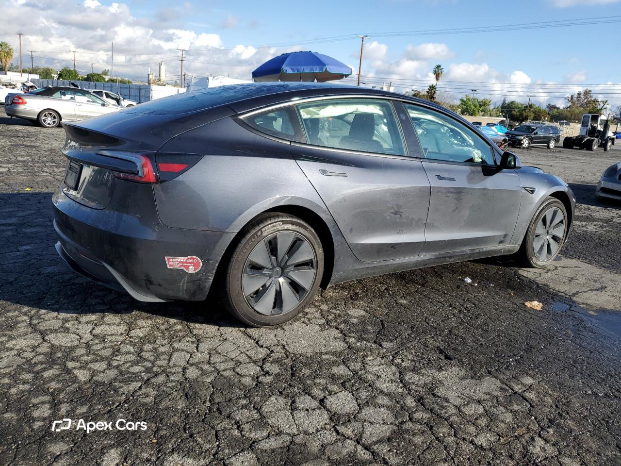 Tesla Model 3 2024