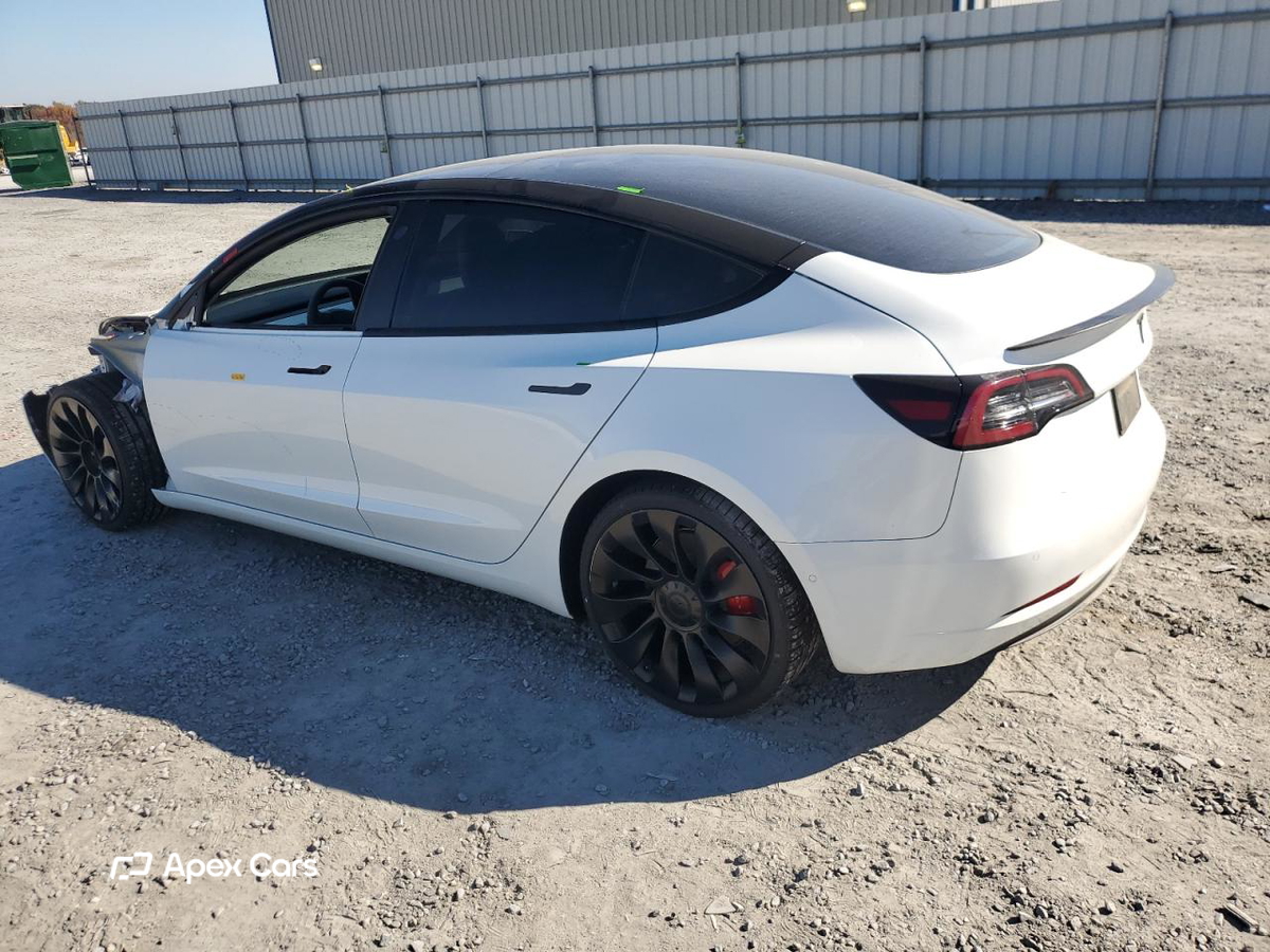 Tesla Model 3 2022