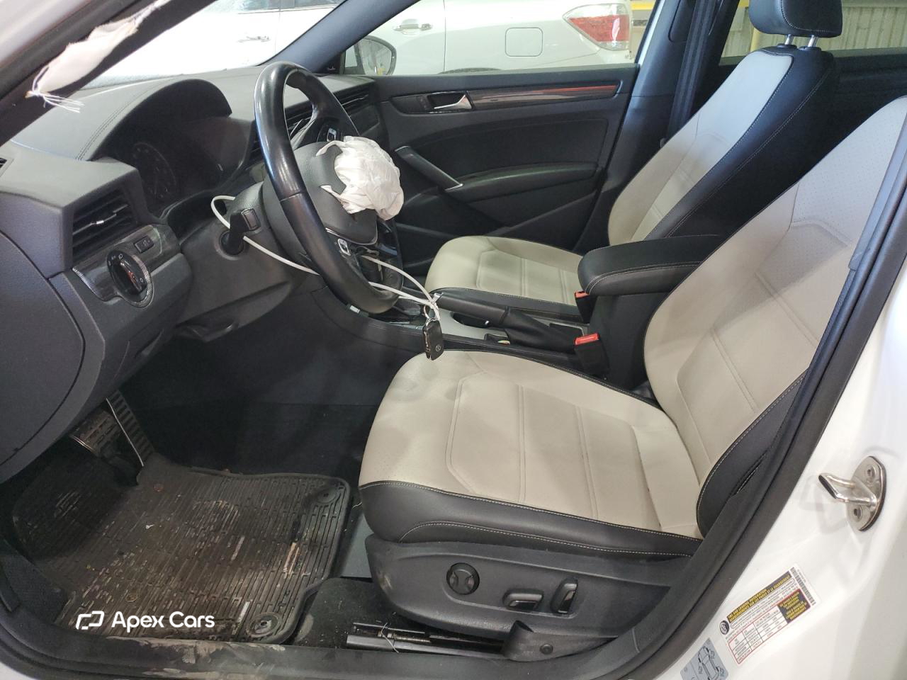 Volkswagen Passat 2021