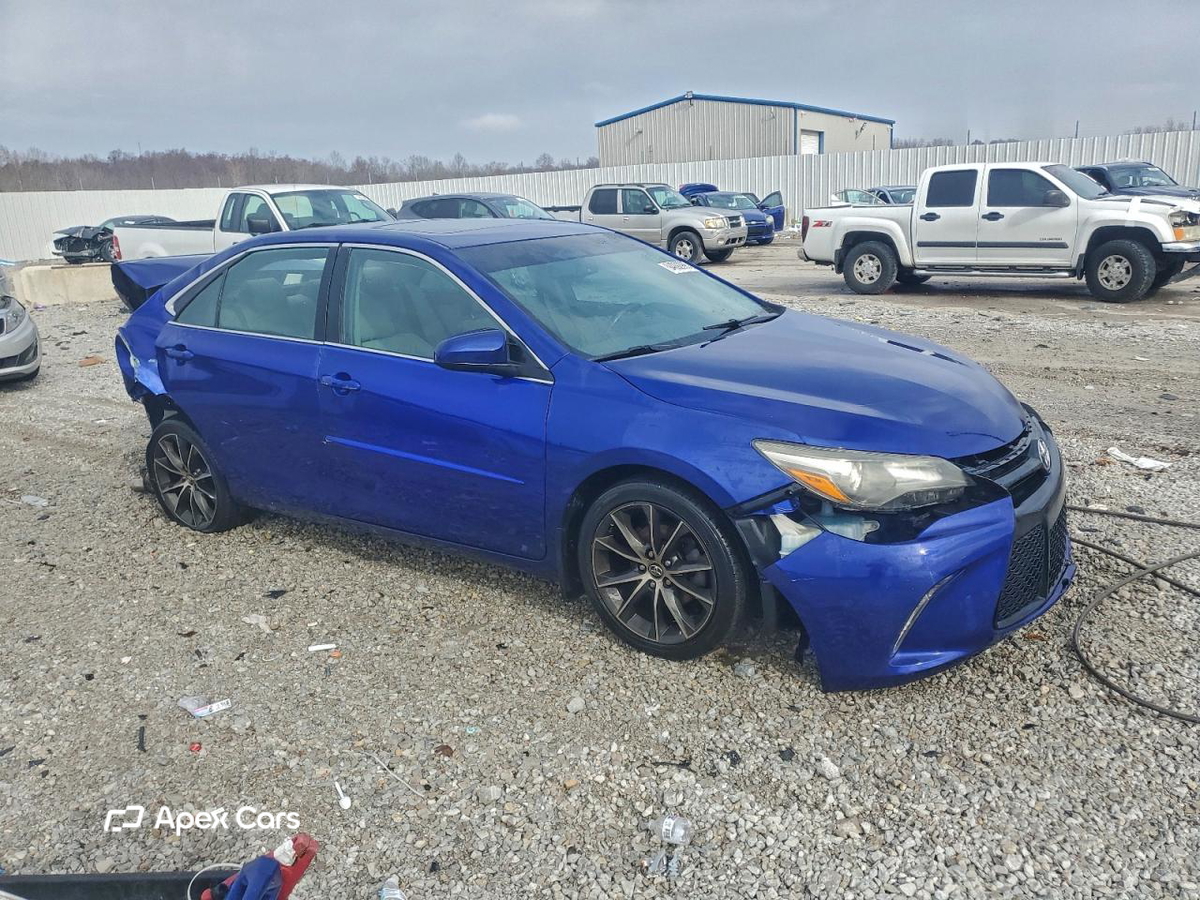 Toyota Camry 2015