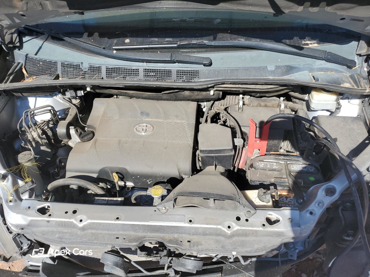 Toyota Sienna 2014