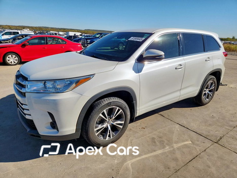 Toyota Highlander 2018 - Image 1 of 14