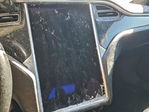 Tesla Model S 2015
