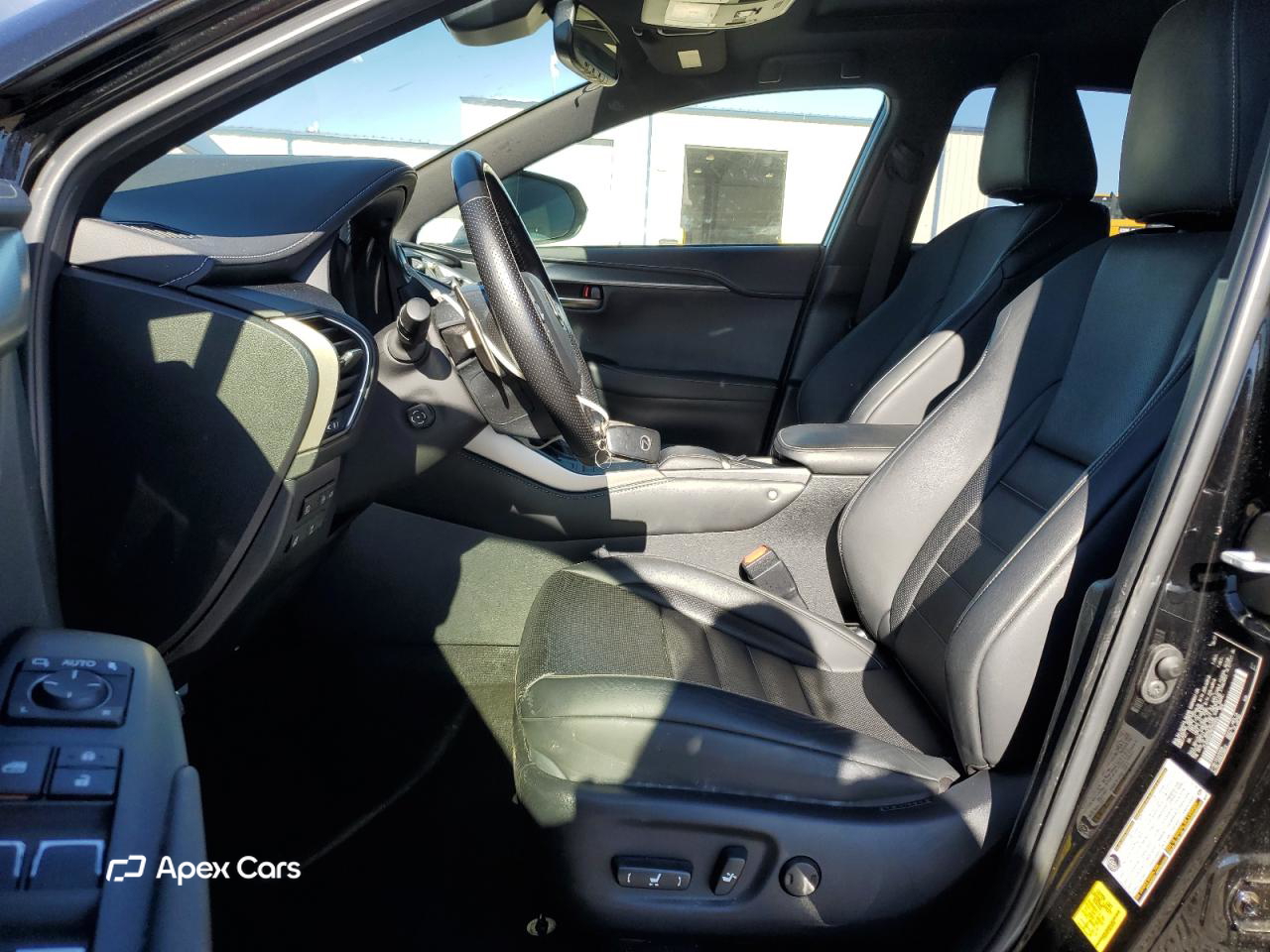 Lexus NX 2021