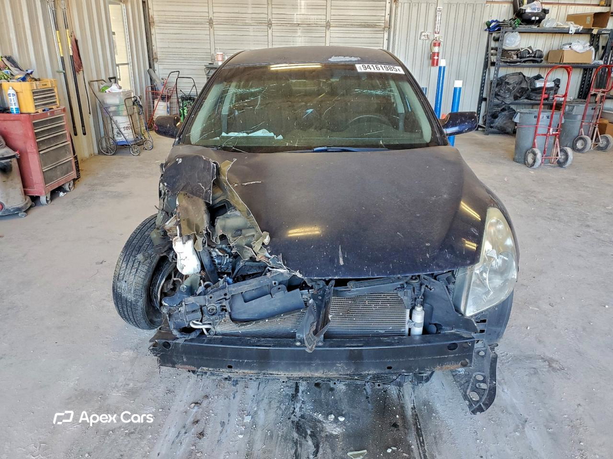 Nissan Altima 2011