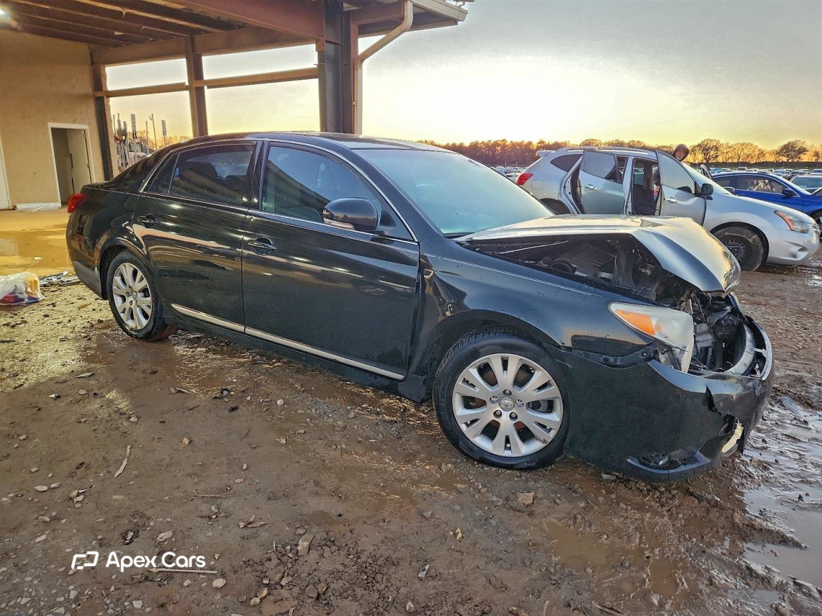 Toyota Avalon 2011