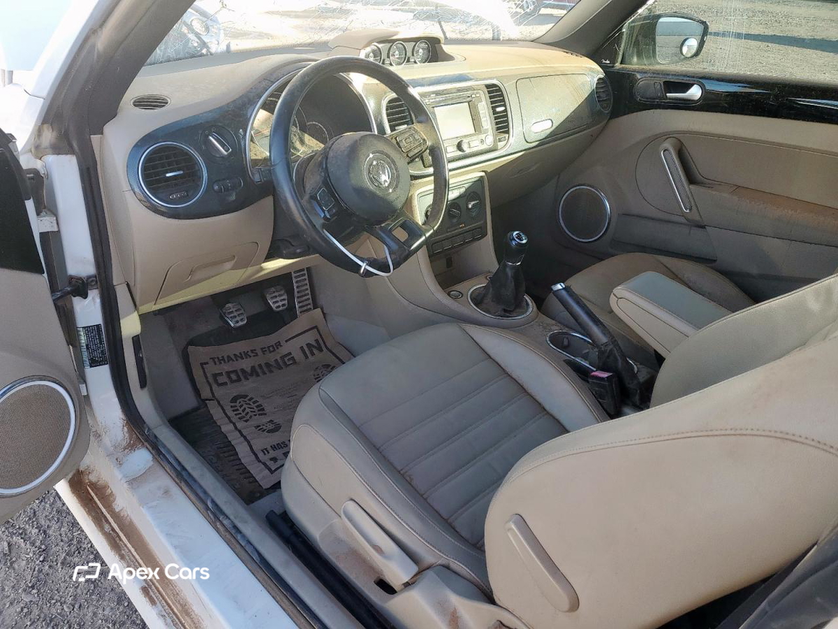 Volkswagen Beetle 2013