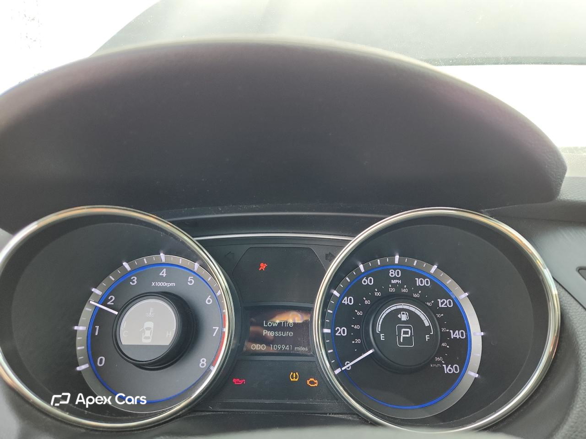 Hyundai Sonata 2011