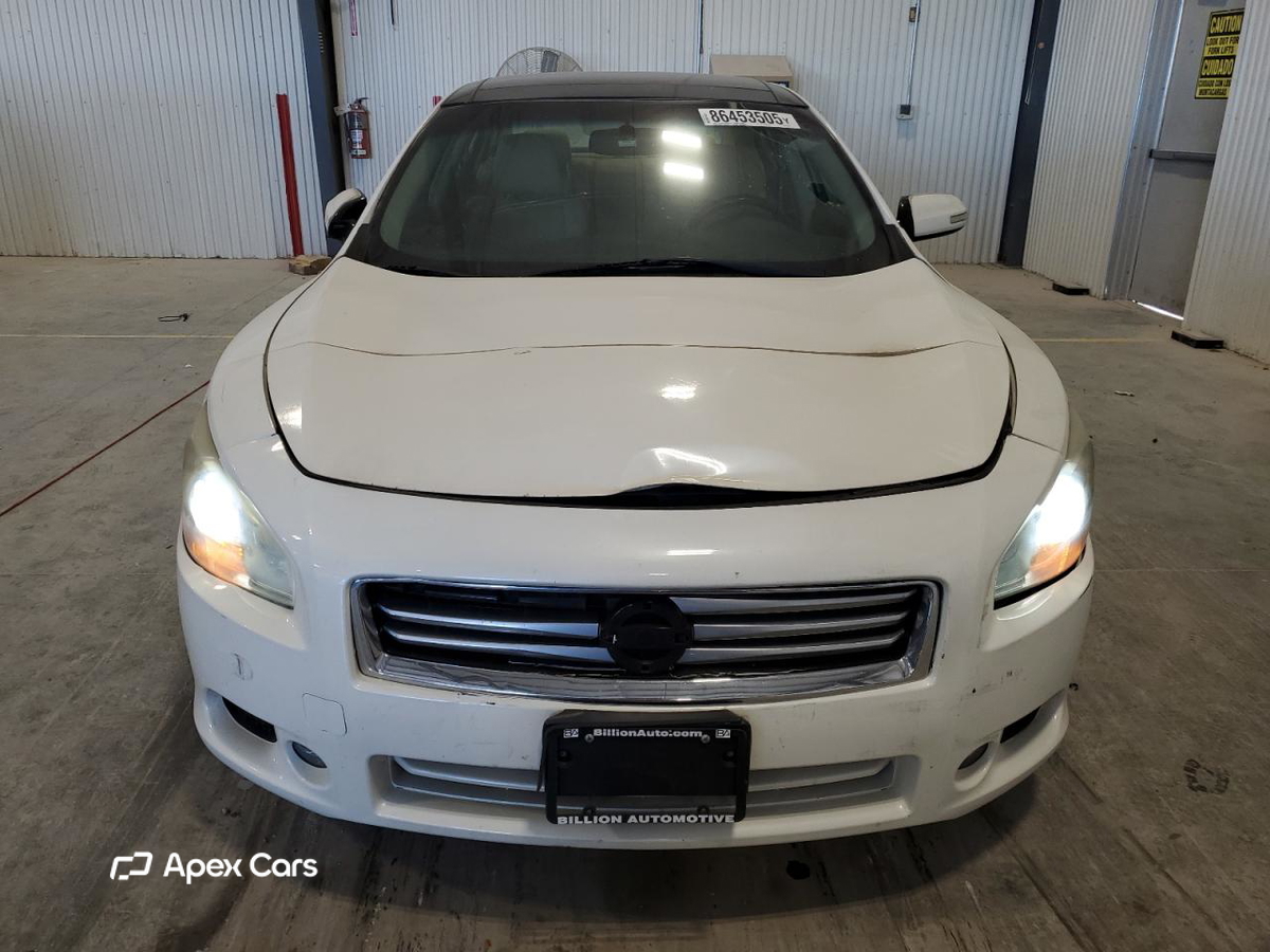 Nissan Maxima 2012