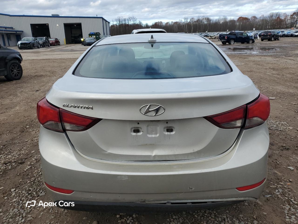 Hyundai Elantra 2016