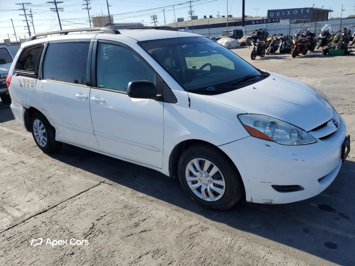 Toyota Sienna 2010