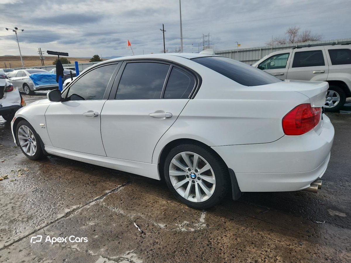 BMW Series 3 2011