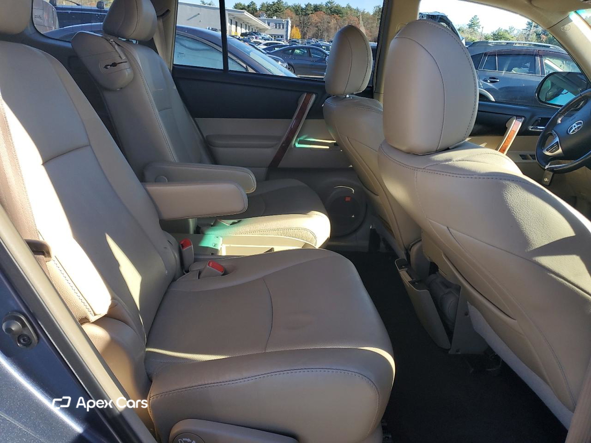 Toyota Highlander 2011