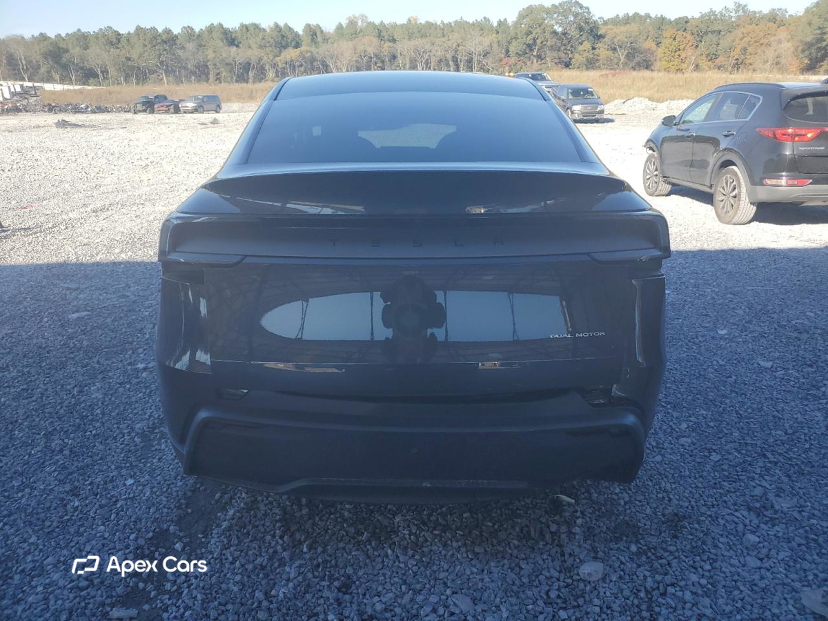 Tesla Model Y 2026