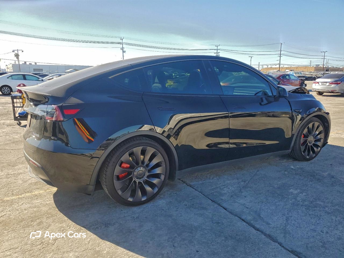 Tesla Model Y 2023