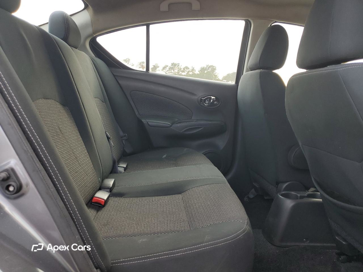 Nissan Versa 2019