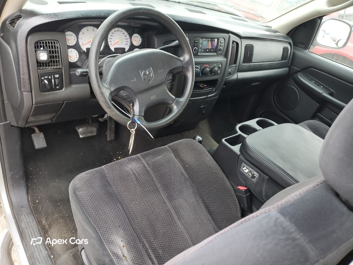 Dodge RAM 2003