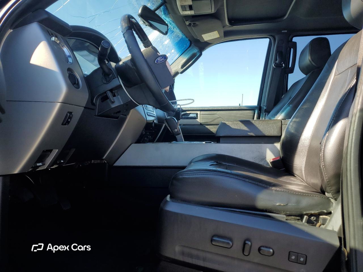 Ford Expedition 2014