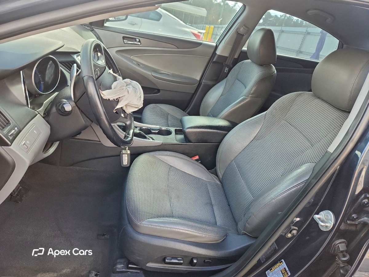 Hyundai Sonata 2011