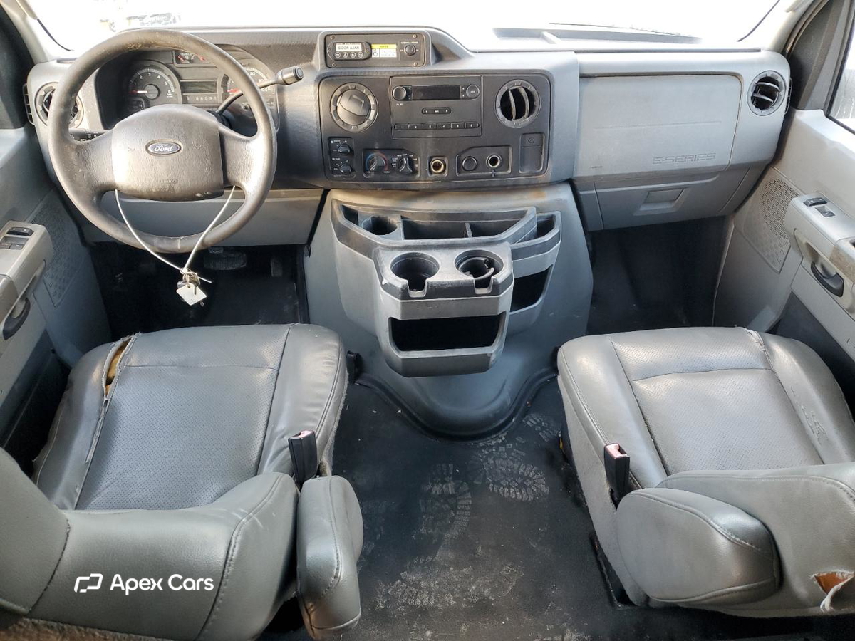 Ford Econoline 2009