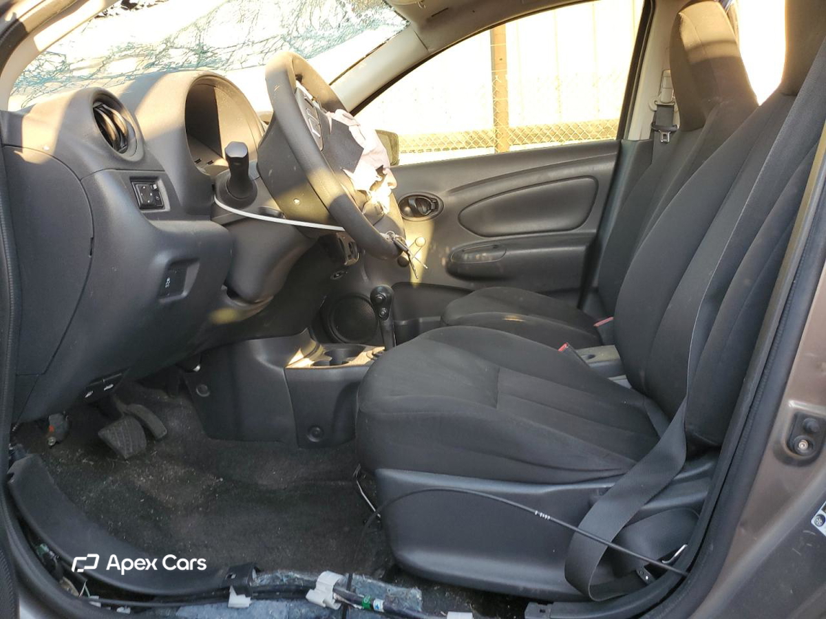Nissan Versa 2016