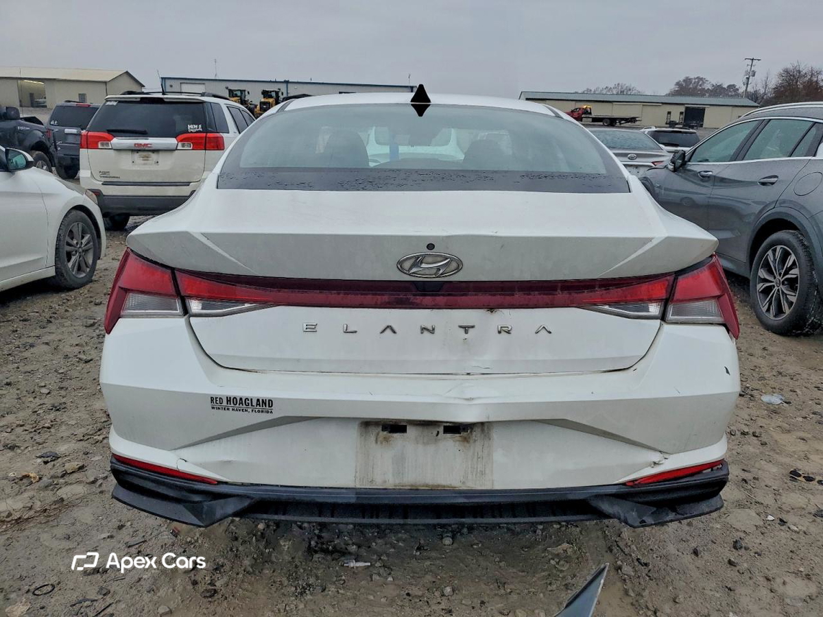 Hyundai Elantra 2021