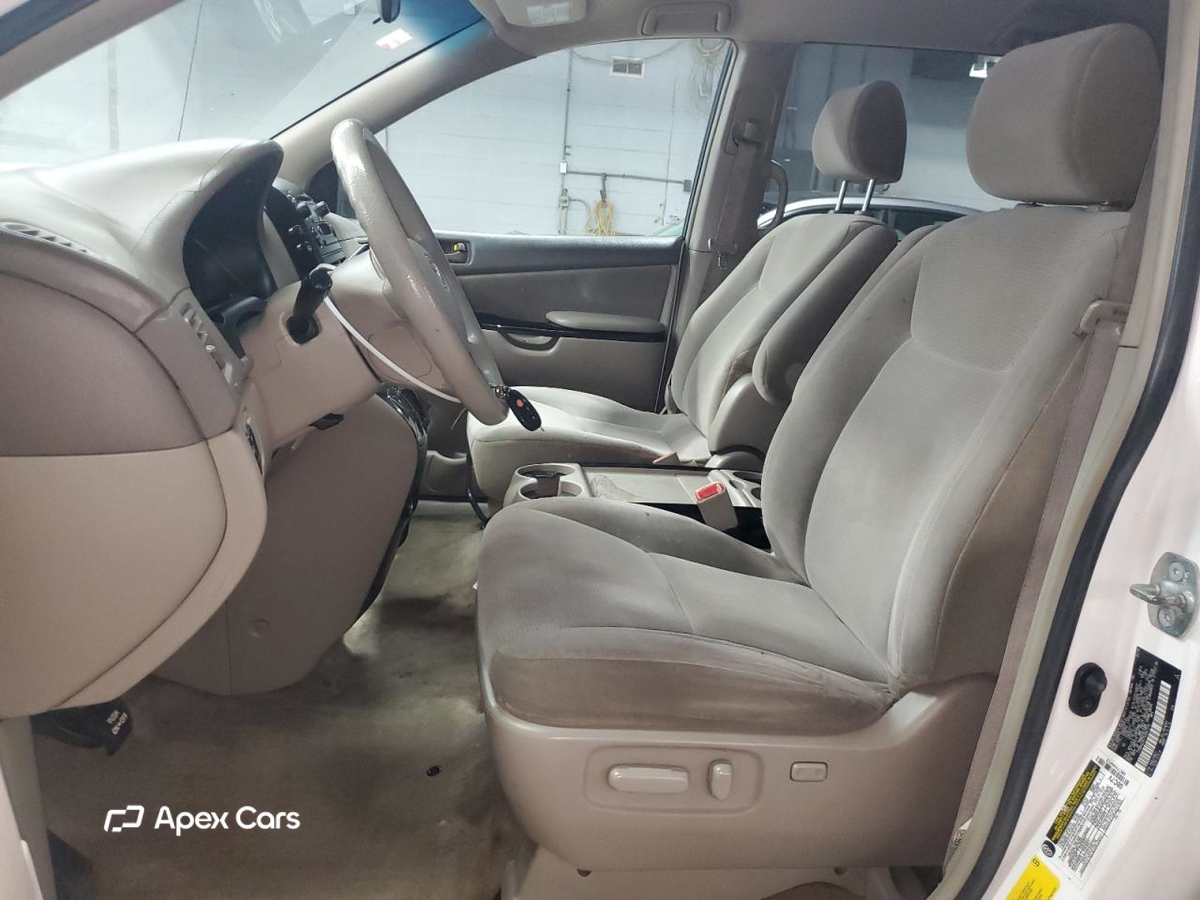 Toyota Sienna 2005