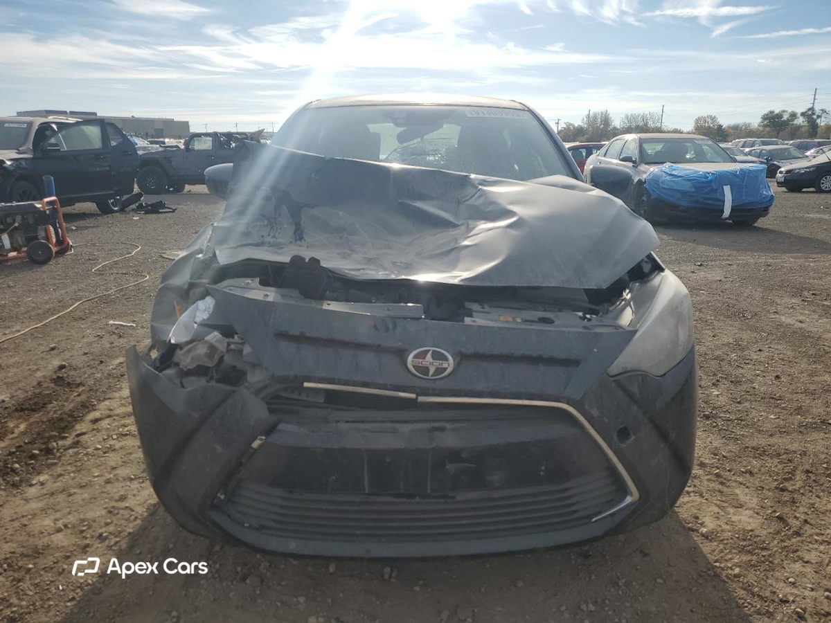 Toyota  2016