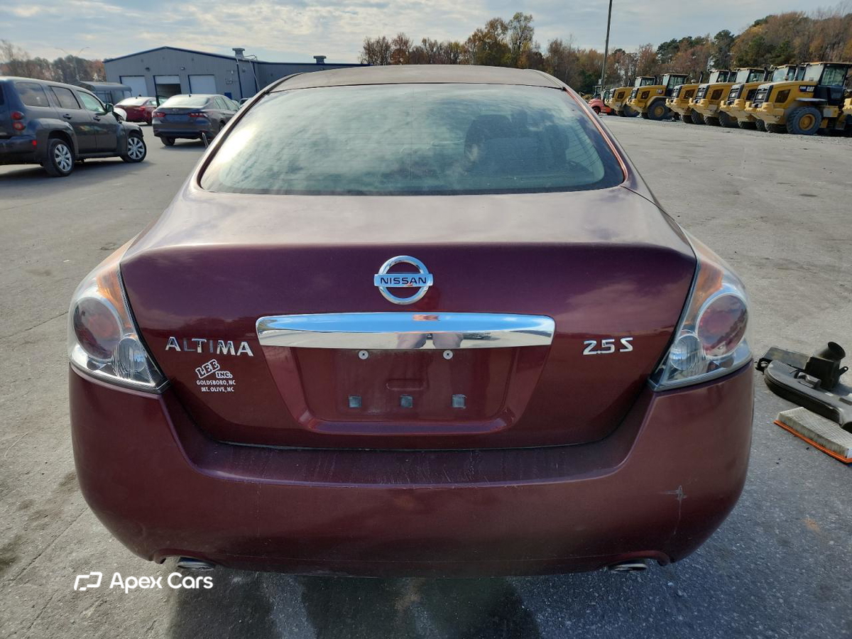 Nissan Altima 2011