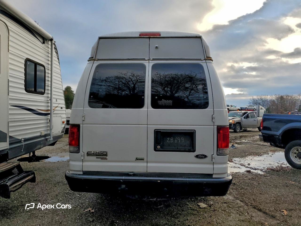 Ford Econoline 2014