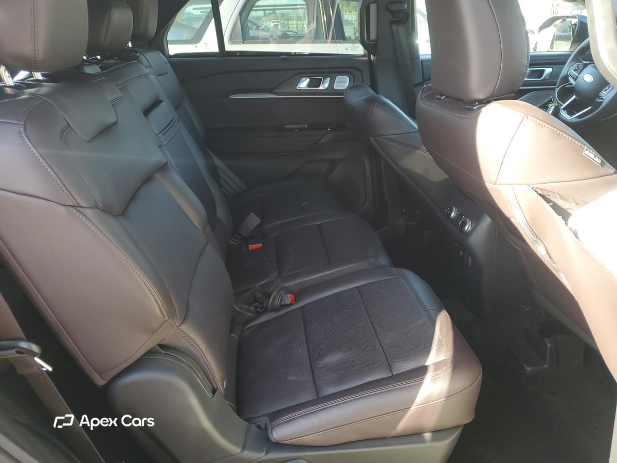 Ford Explorer 2025
