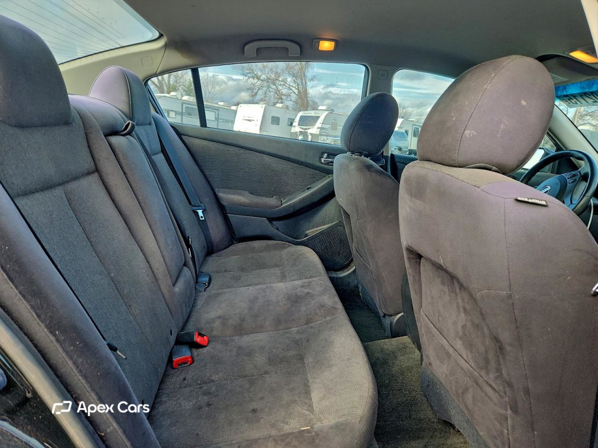 Nissan Altima 2012