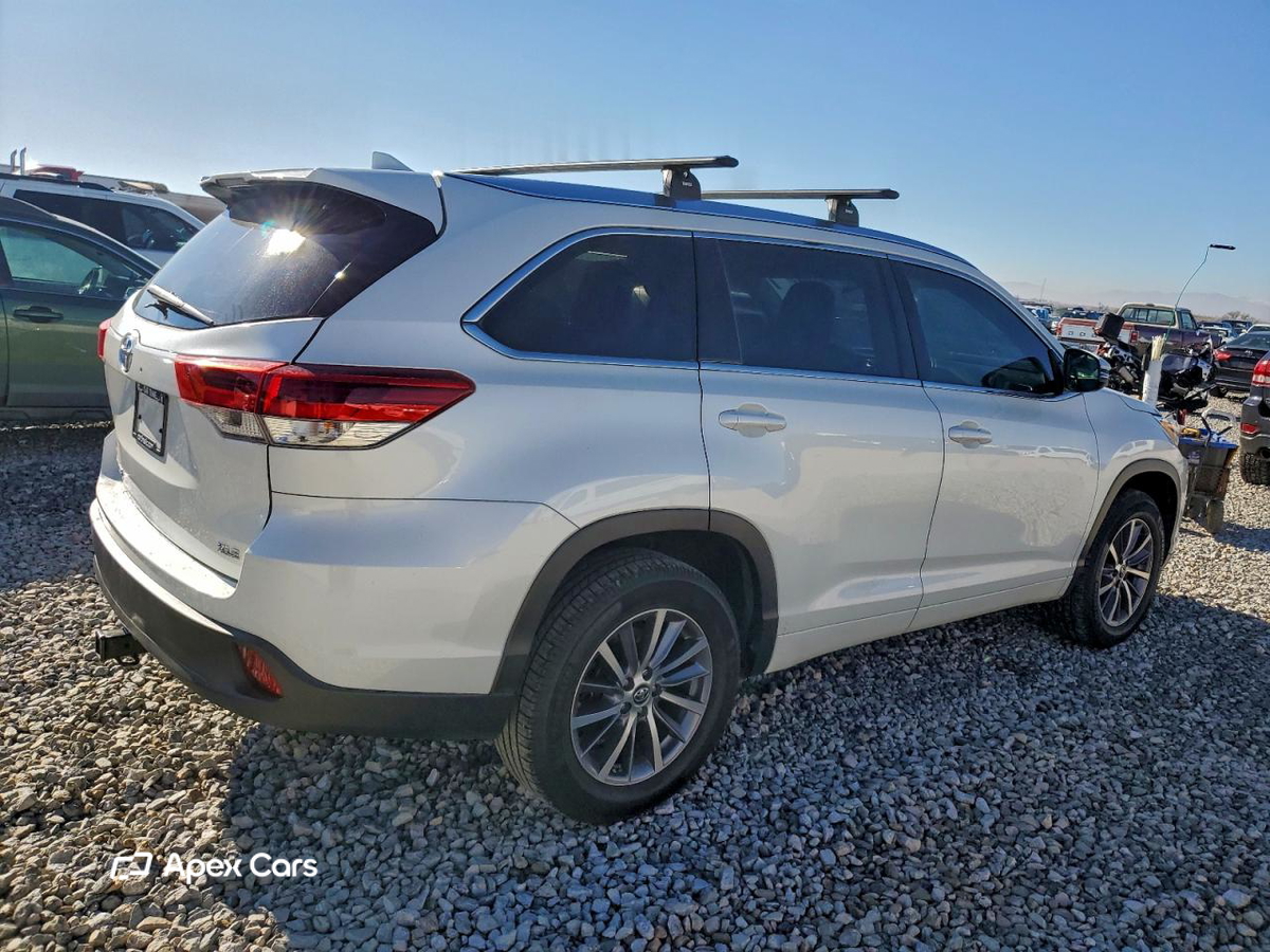 Toyota Highlander 2017