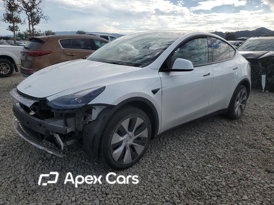 Tesla Model Y 2023 - Zdjęcie 1 z 15