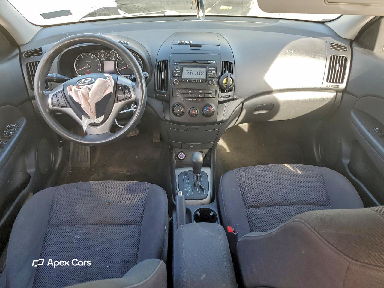 Hyundai Elantra 2012