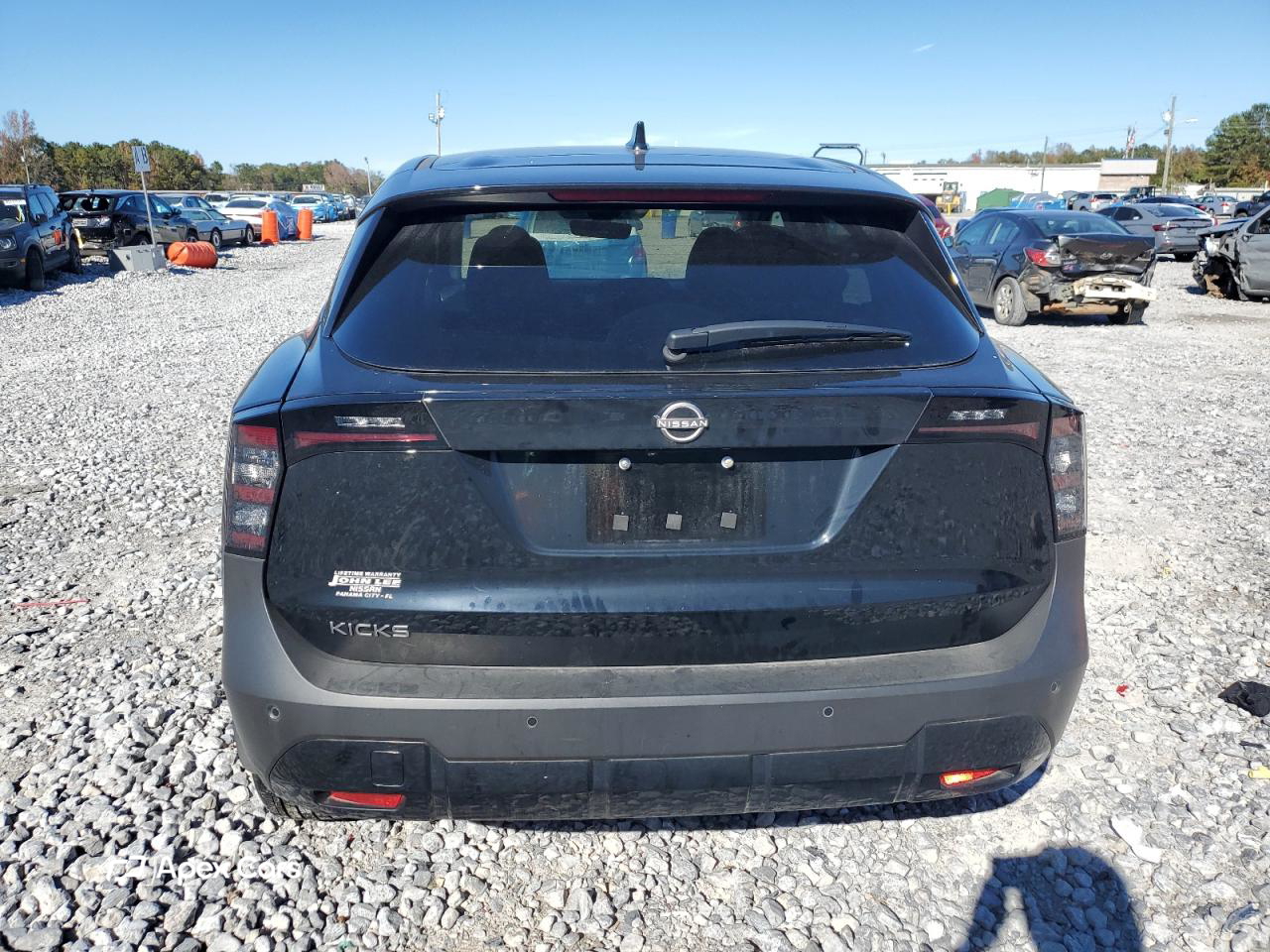 Nissan Kicks 2025