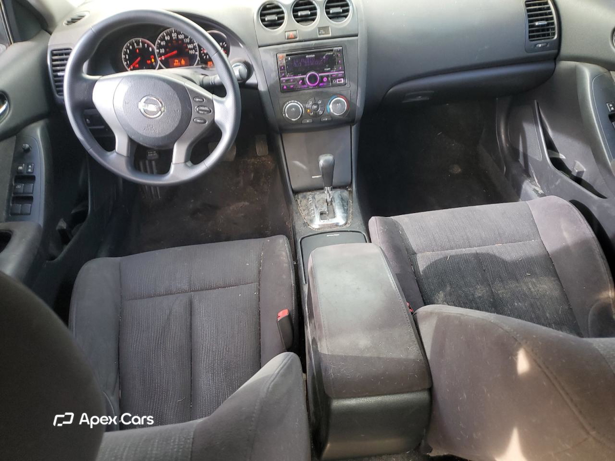 Nissan Altima 2012