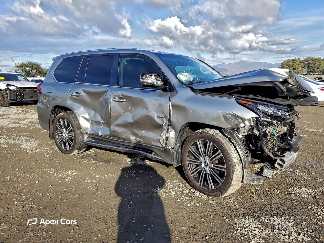 Lexus LX 2021