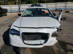 Chrysler 300 2023
