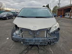 Toyota Sienna 2015