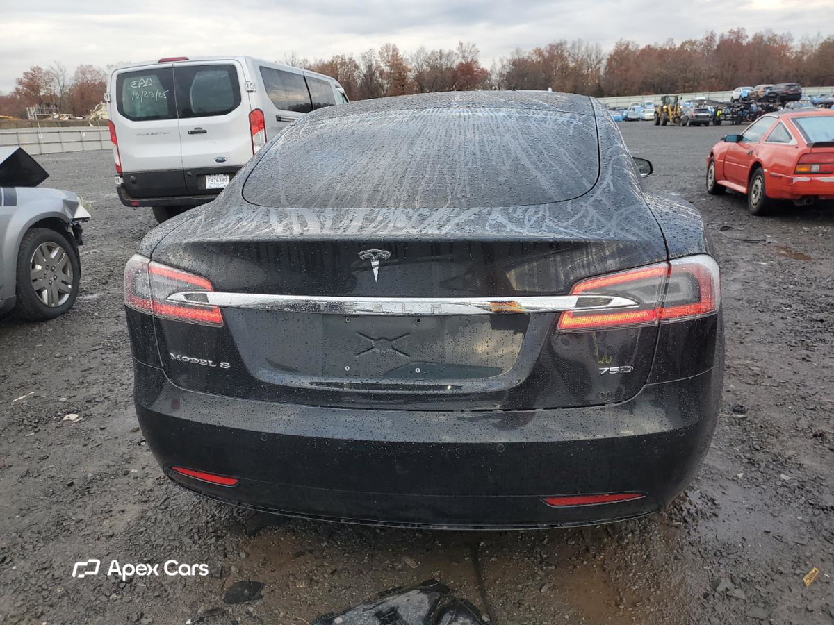 Tesla Model S 2018