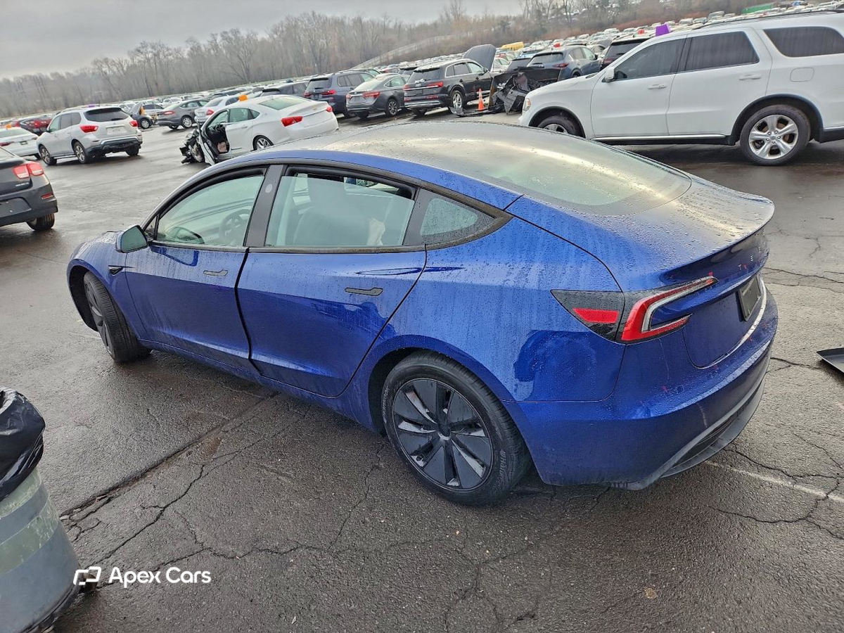 Tesla Model 3 2025