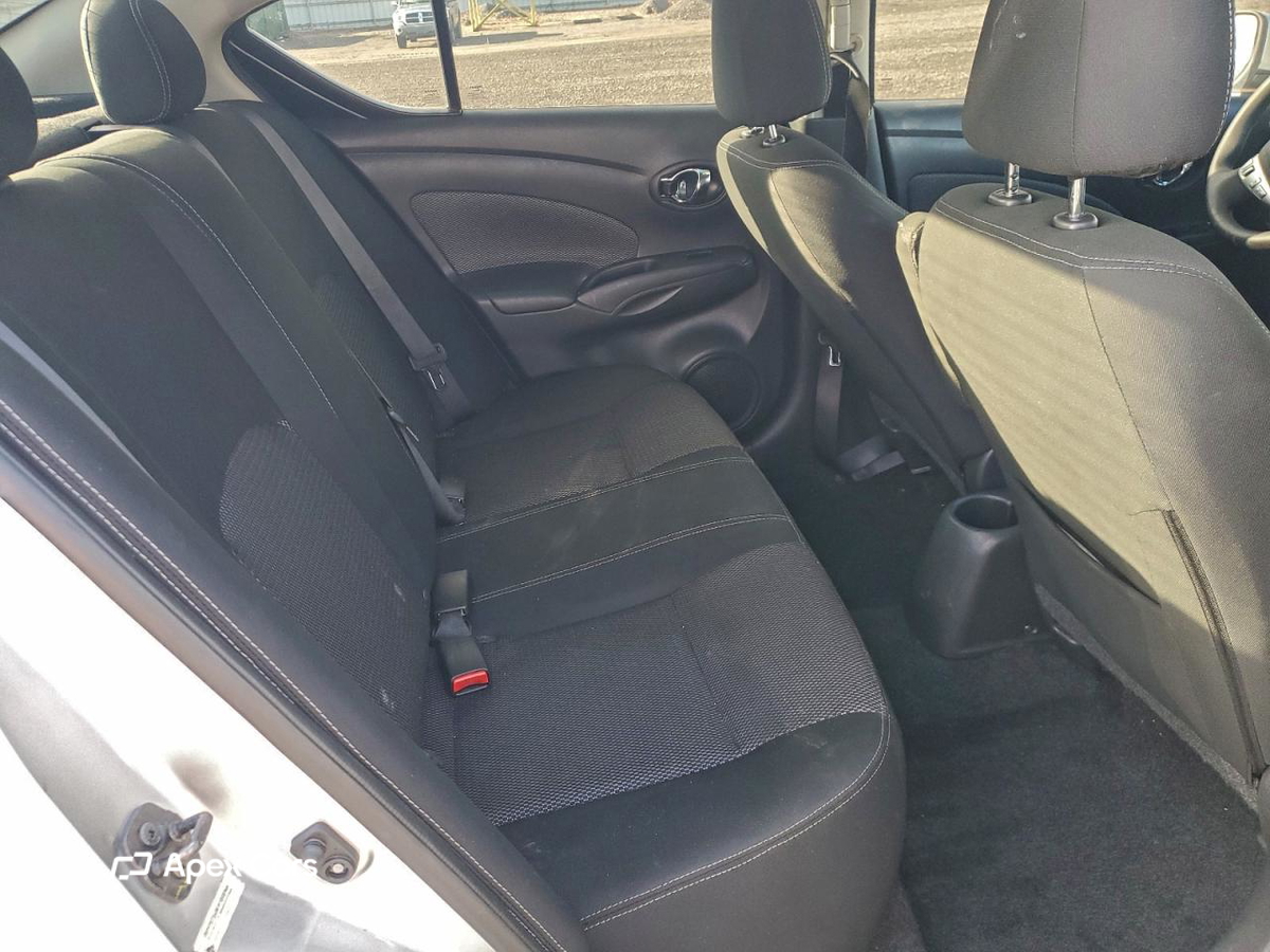 Nissan Versa 2018